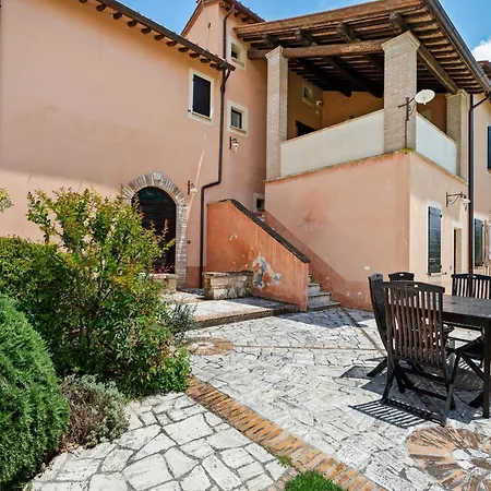 Elegant Only 1 Hour From Rome Narni