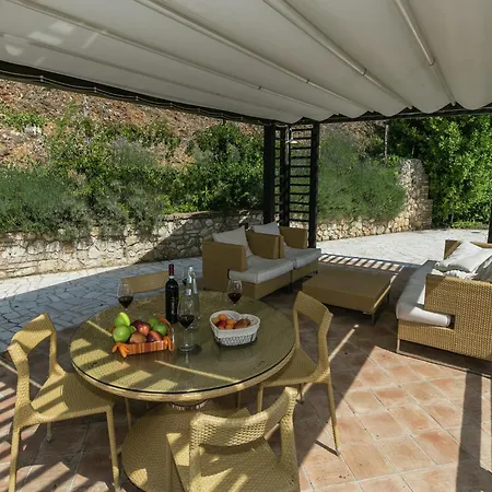 Elegant Only 1 Hour From Rome Сasa de vacaciones Narni